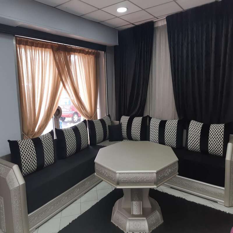 Salon marocain sur mesure Izamz : élégance, confort et artisanat 10 Salon Marocain