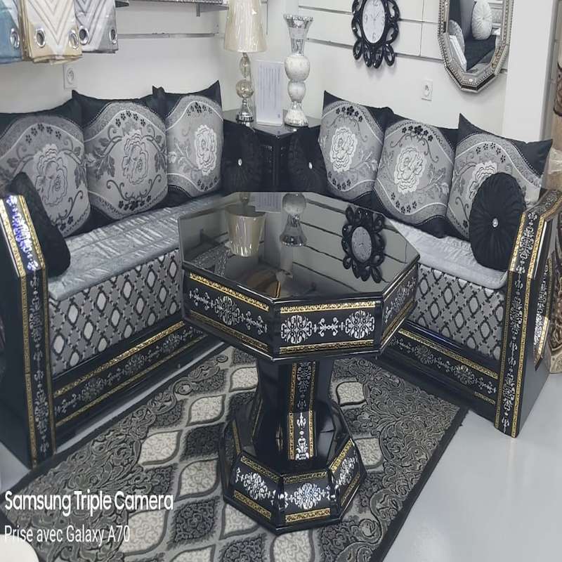 Salon marocain sur mesure Izamz : élégance, confort et artisanat 8 Salon Marocain